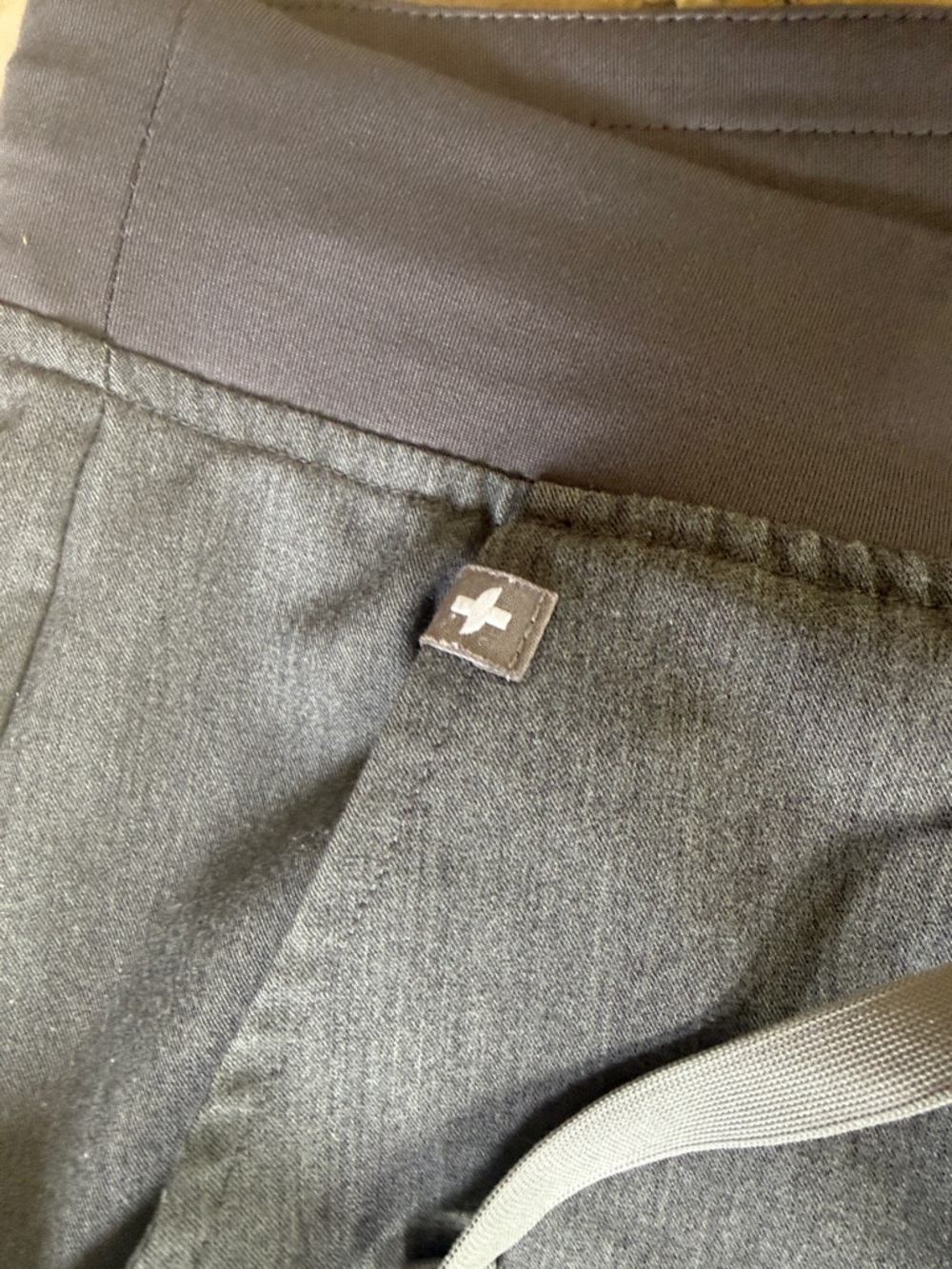 FIGS ladies gray pull on pant tECHNICAL COLLECTION size medium Medical - Picture 2 of 9